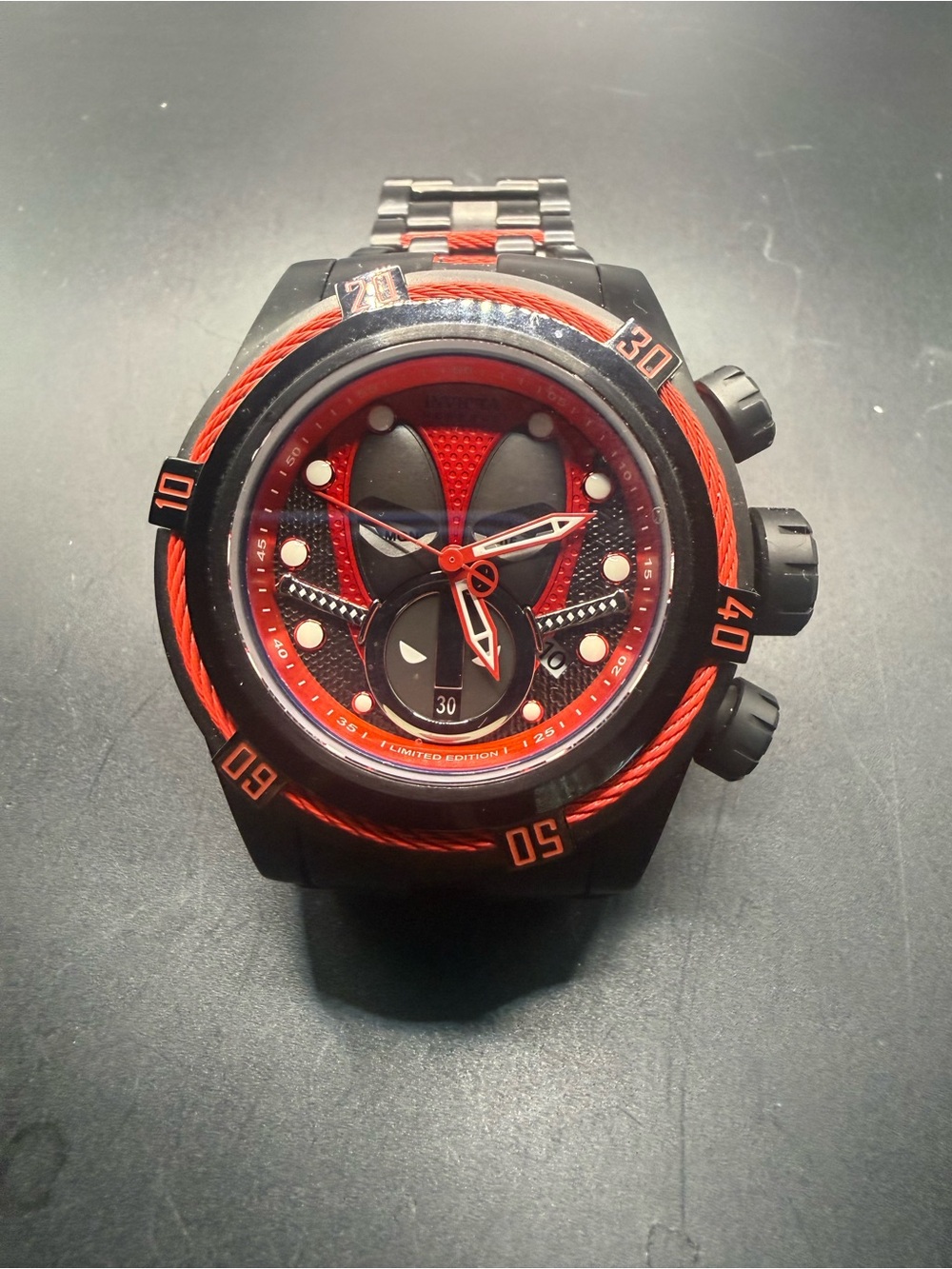 Limited Edition Red and Black Men's Chronograph Watch needs repaired read DESC